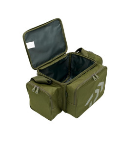 Daiwa Black Widow COMPACT torba za ribolov | 52x30x24cm