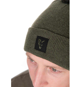 Fox pletena zimska kapa | green & black